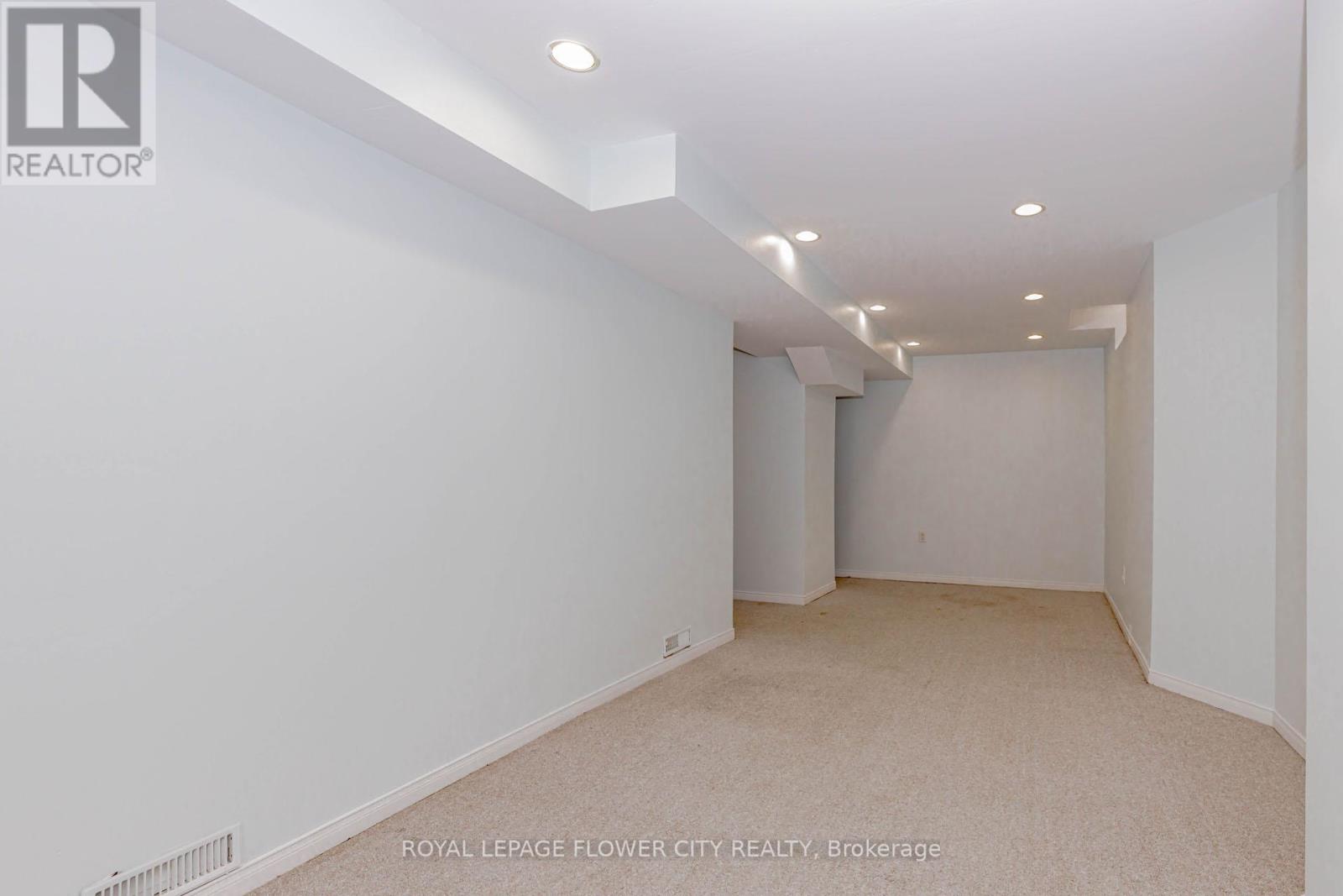 1805 Samuelson Circle, Mississauga, Ontario  L5N 7Z6 - Photo 45 - W12522324