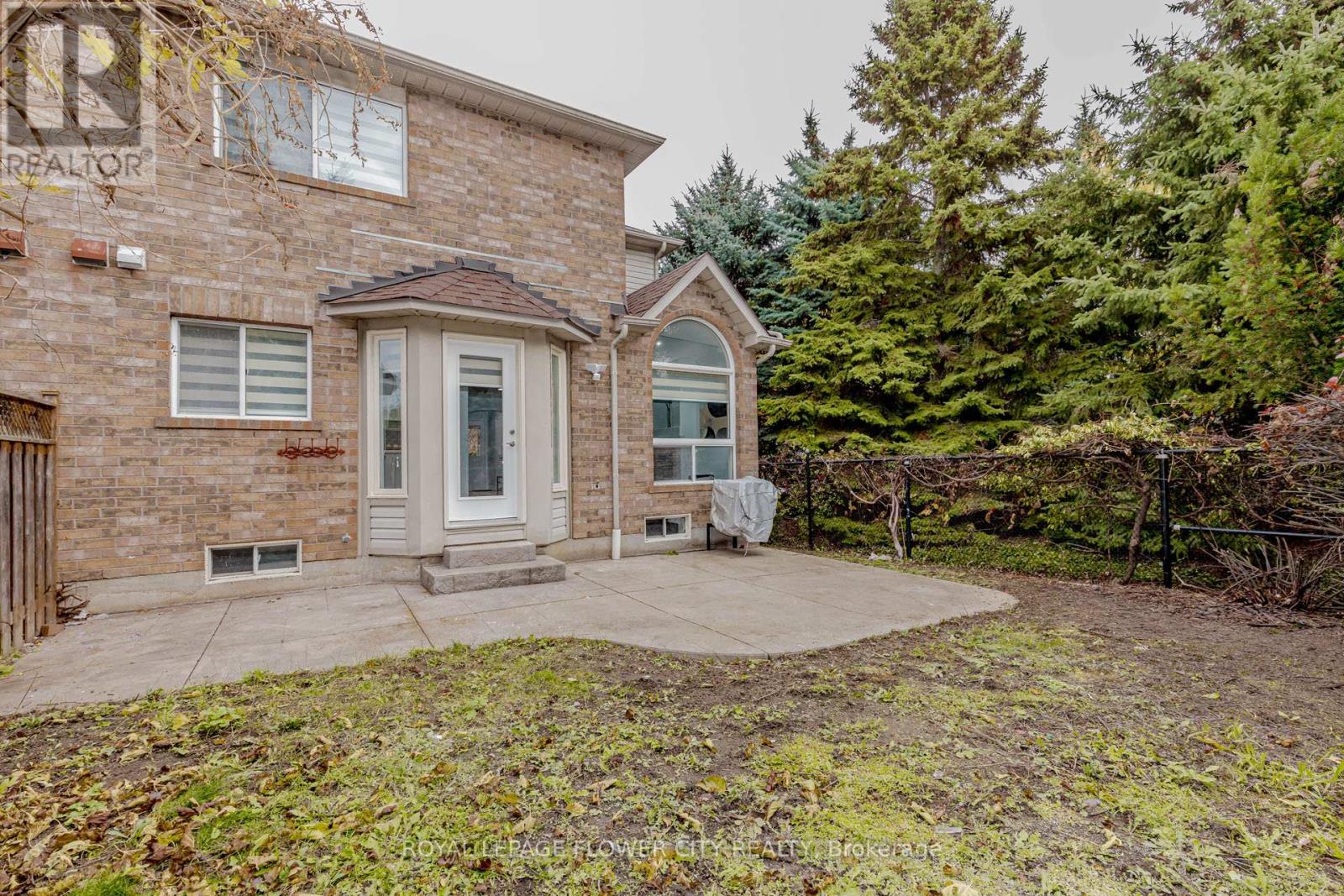 1805 Samuelson Circle, Mississauga, Ontario  L5N 7Z6 - Photo 48 - W12522324