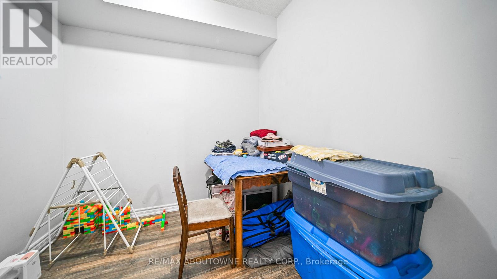 1609 - 388 Prince Of Wales Drive, Mississauga, Ontario L5B 0A1 - Photo 10 - W12522336