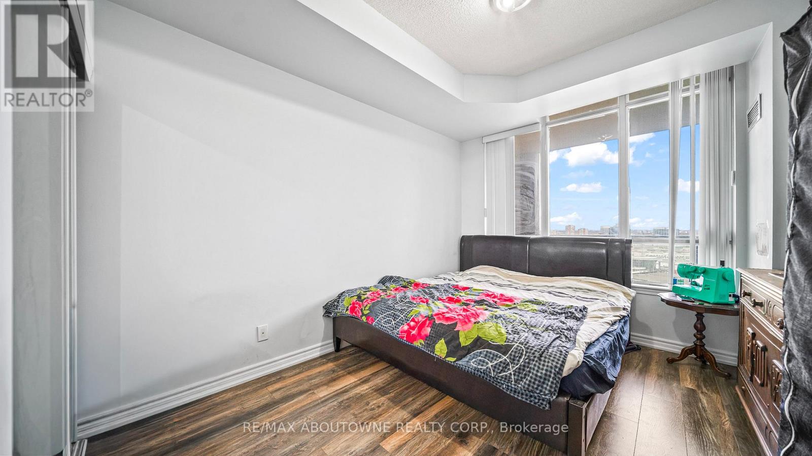 1609 - 388 Prince Of Wales Drive, Mississauga, Ontario L5B 0A1 - Photo 17 - W12522336