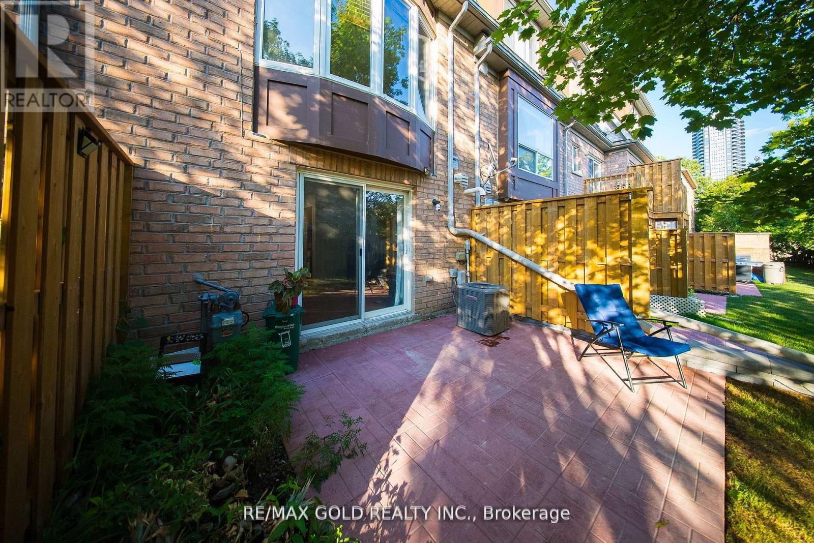 58 - 50 Strathaven Drive, Mississauga, Ontario  L5R 4E7 - Photo 29 - W12522348