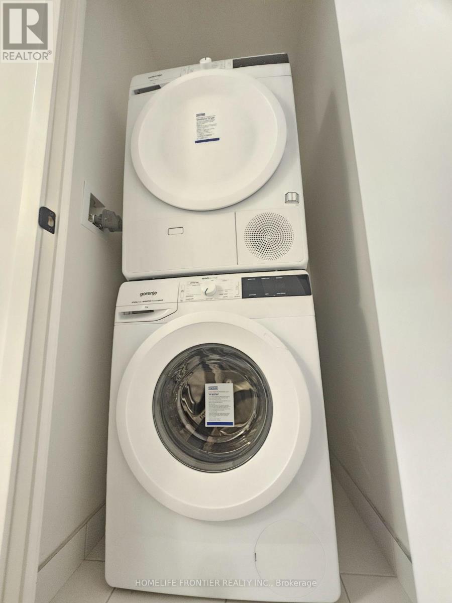 902 - 8 Interchange Way, Vaughan, Ontario  L4K 5Z7 - Photo 10 - N12519720