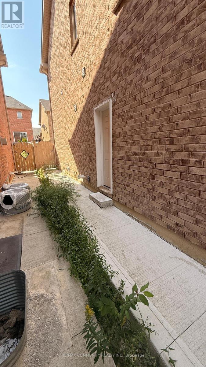 Basement - 46 Delambray Street, Brampton, Ontario L6R 0W2 - Photo 16 - W12486158