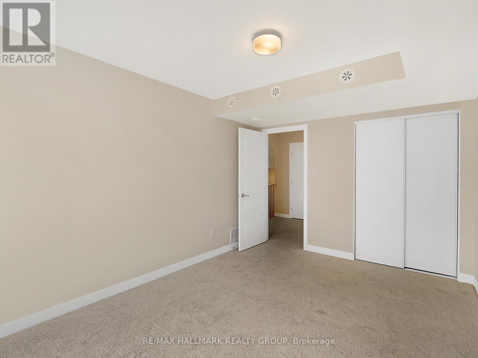 420 Mishi Private, Ottawa, Ontario  K1K 0P2 - Photo 15 - X12522430