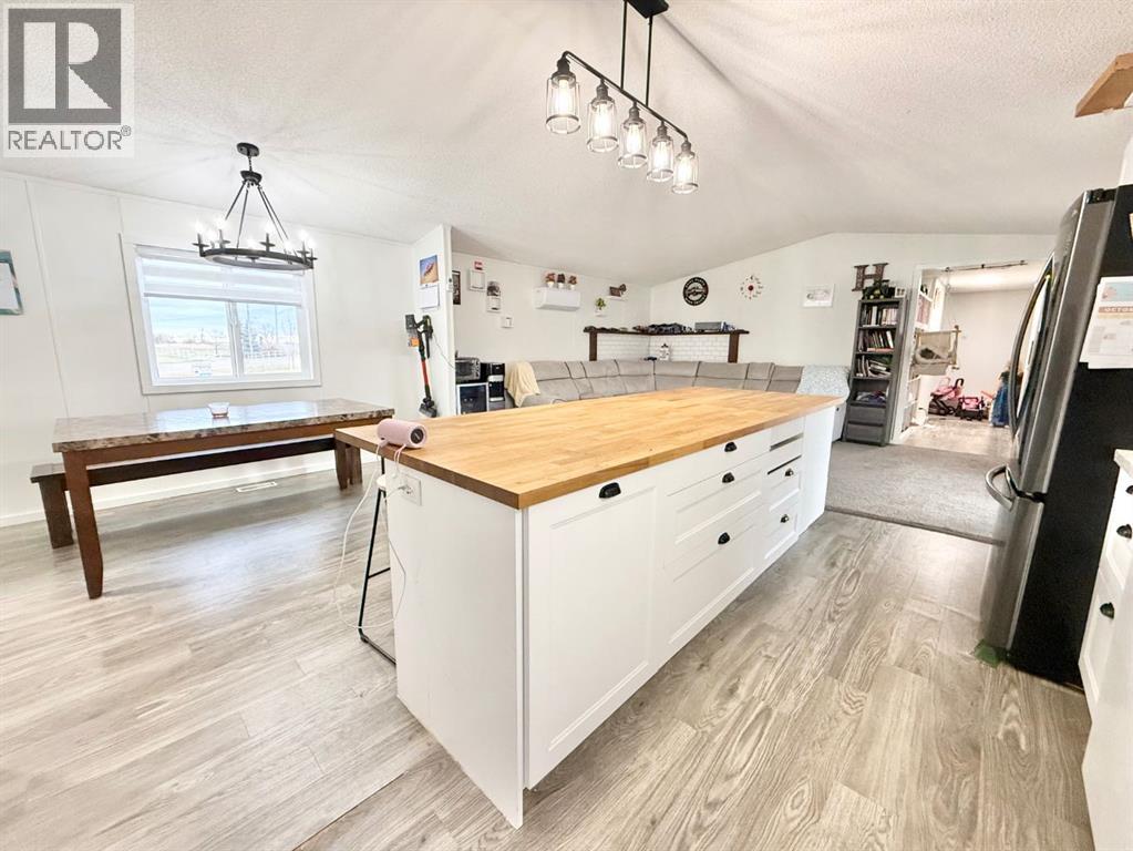 11 Roseglen Drive, Rosemary, Alberta  T0J 2W0 - Photo 11 - A2268083