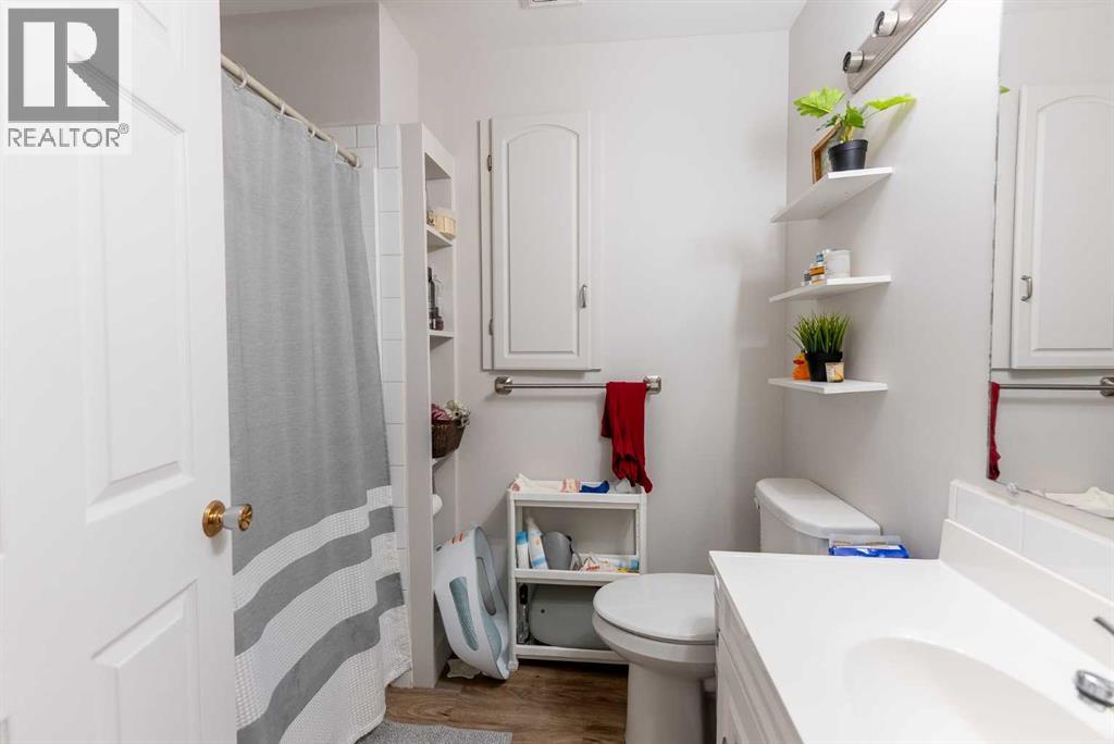 35 Oak Street, Red Deer, Alberta  T4P 1R8 - Photo 32 - A2266134