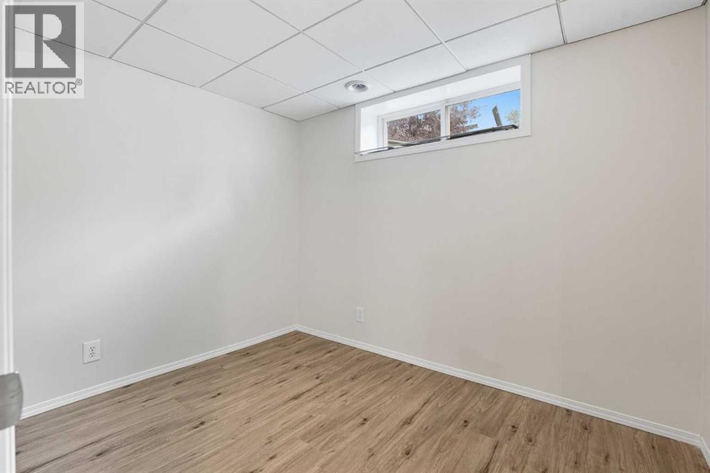 14 Rockborough Park Nw, Calgary, Alberta  T3G 5S8 - Photo 28 - A2226308