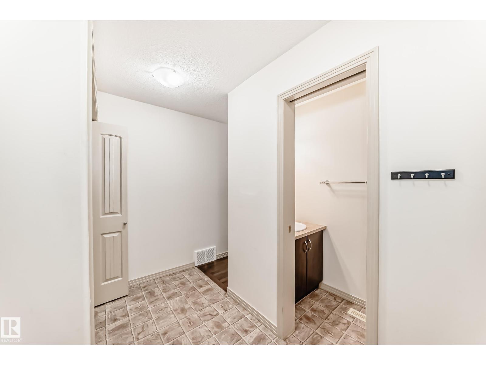 5930 165 Av Nw, Edmonton, Alberta  T5Y 0J1 - Photo 26 - E4465016