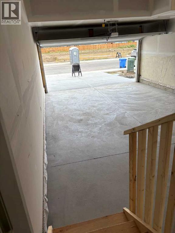 Property at 43 Legacy Glen Heights SE image 4