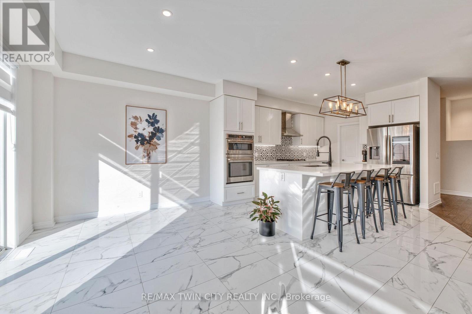 110 Haldimand Street, Kitchener, Ontario  N2R 0R2 - Photo 10 - X12522216