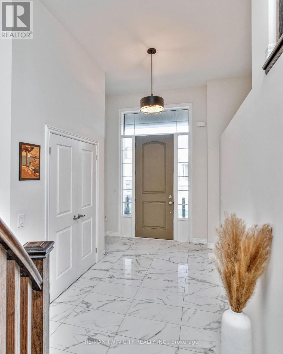 110 Haldimand Street, Kitchener, Ontario  N2R 0R2 - Photo 3 - X12522216