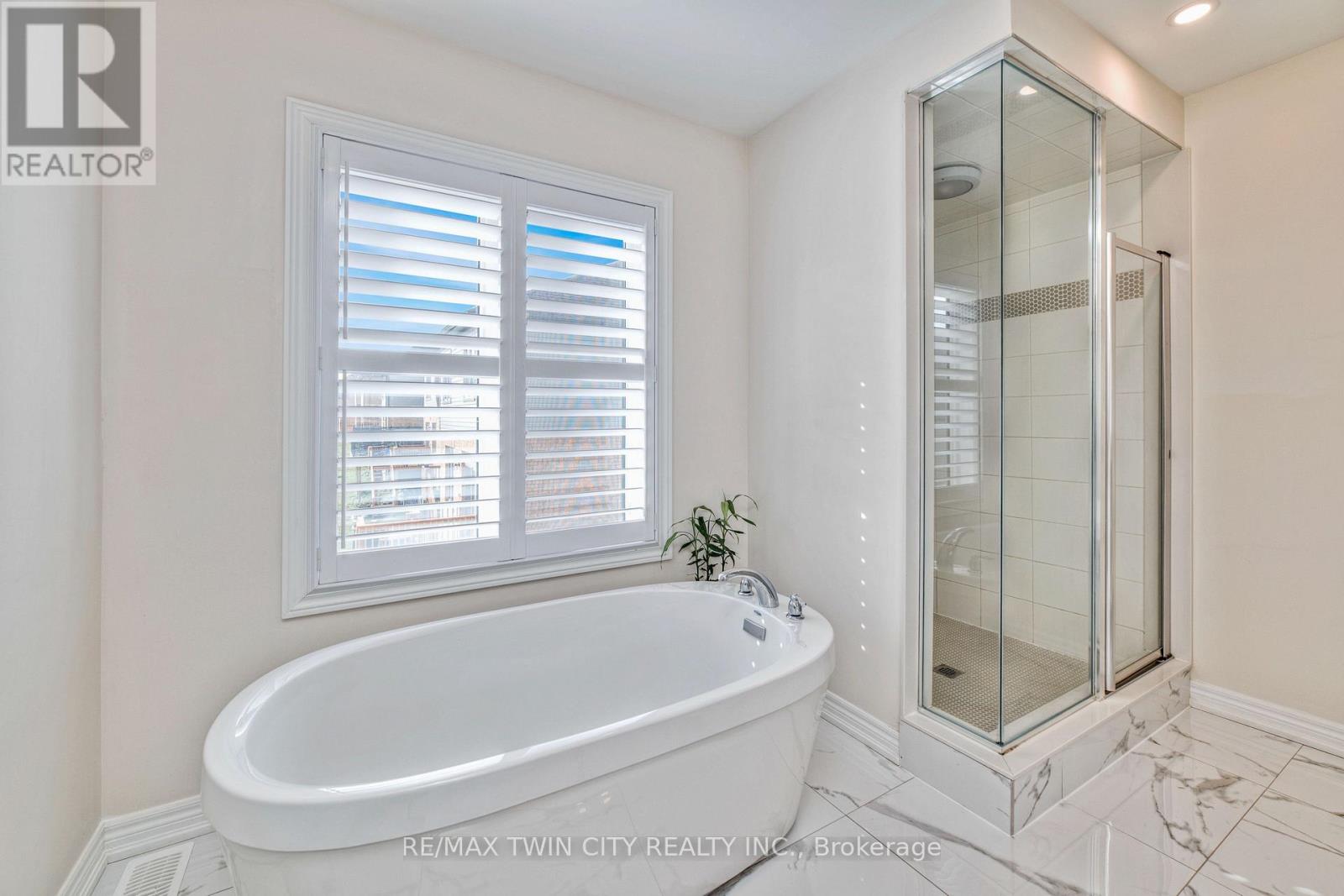 110 Haldimand Street, Kitchener, Ontario  N2R 0R2 - Photo 33 - X12522216