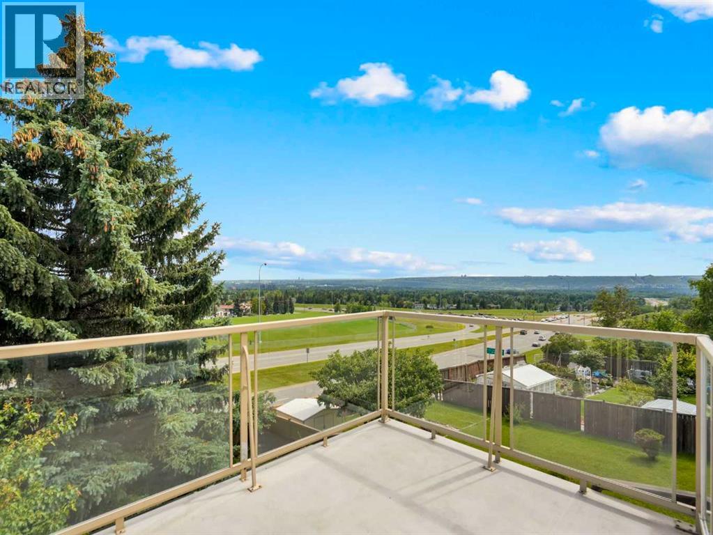 Property at 99 Hawkcliff Way NW image 2