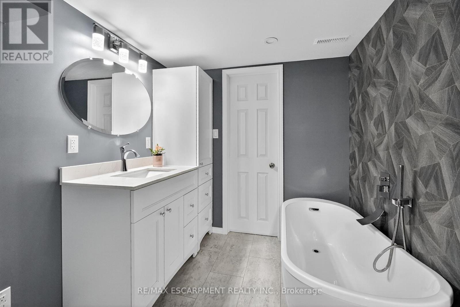 179 Price Avenue, Welland, Ontario  L3C 3Y7 - Photo 26 - X12522266