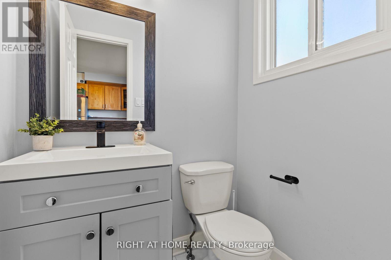 10 Mcdougall Drive, Thorold, Ontario  L2V 4C4 - Photo 8 - X12522268