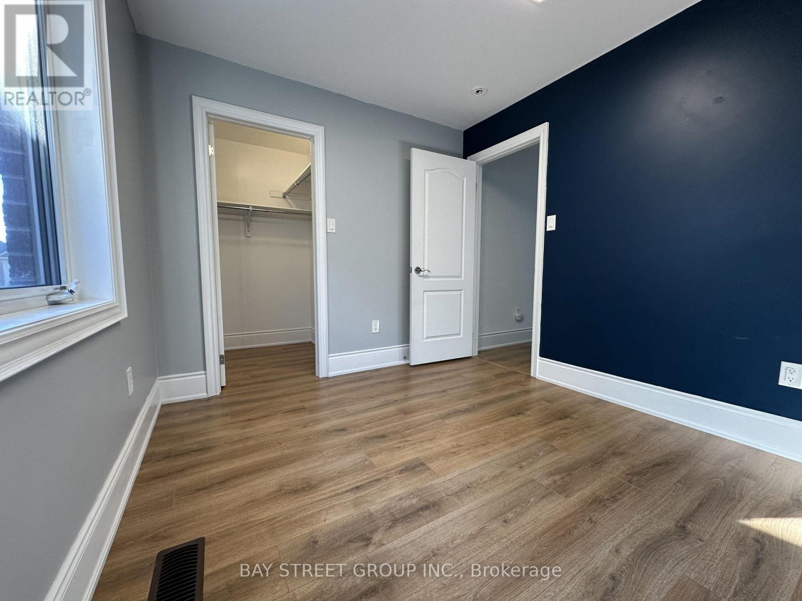 77 Sunset Way, Thorold, Ontario  L2V 0C7 - Photo 25 - X12522272