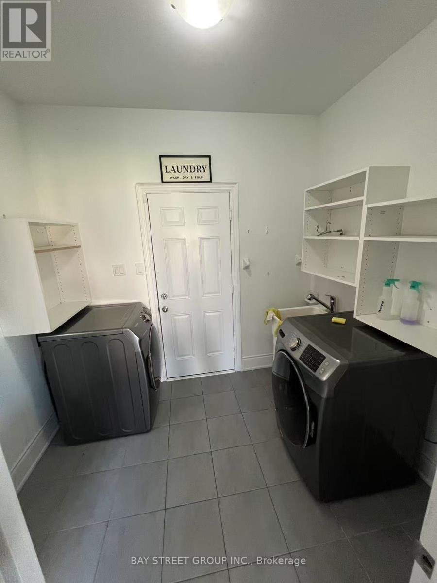 77 Sunset Way, Thorold, Ontario  L2V 0C7 - Photo 29 - X12522272