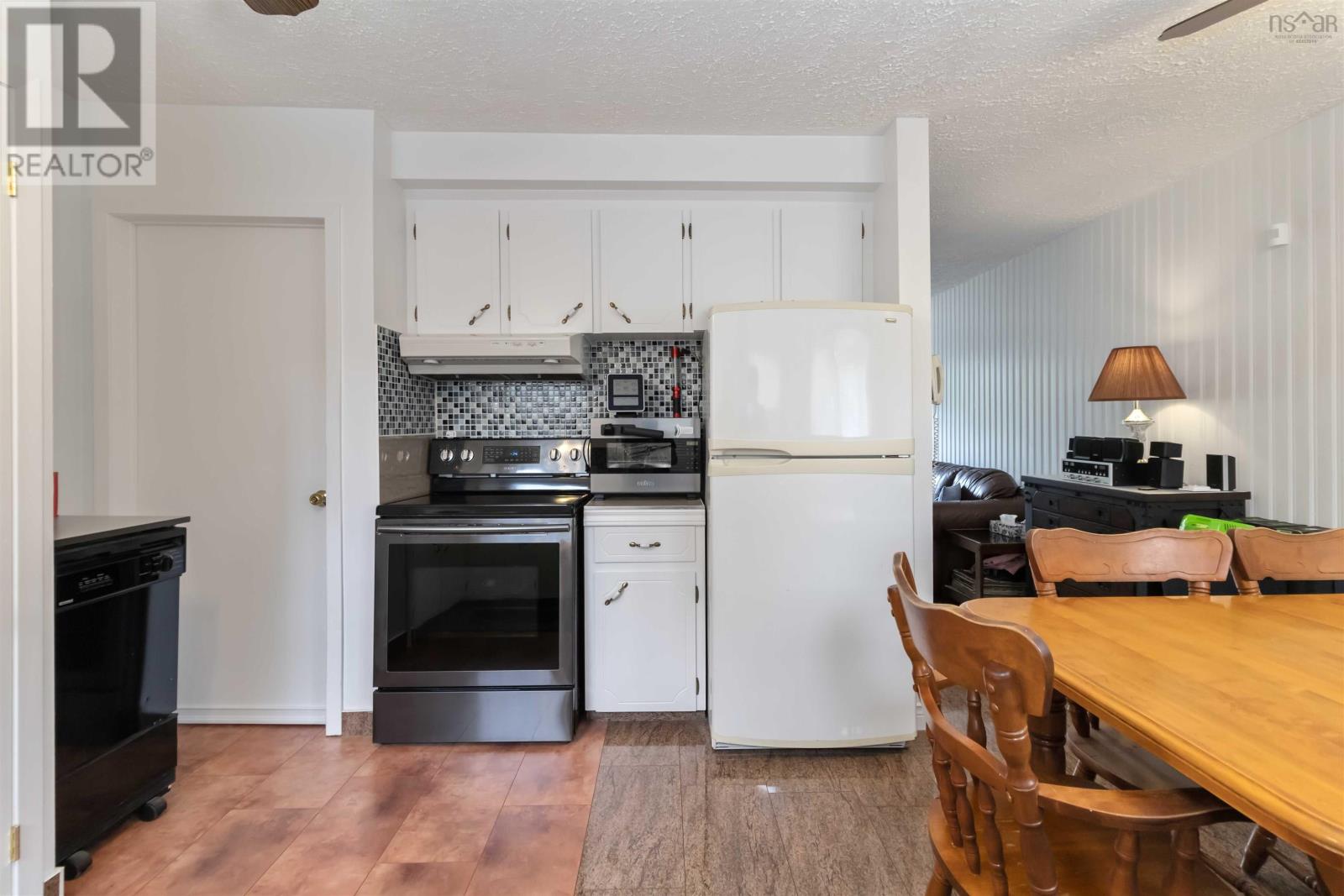 78a Old Sambro Road, Halifax, Nova Scotia  B3R 1R2 - Photo 6 - 202527445