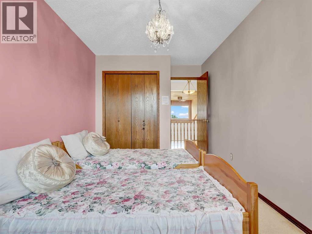 99 Hawkcliff Way Nw, Calgary, Alberta  T3G 2S3 - Photo 24 - A2253326