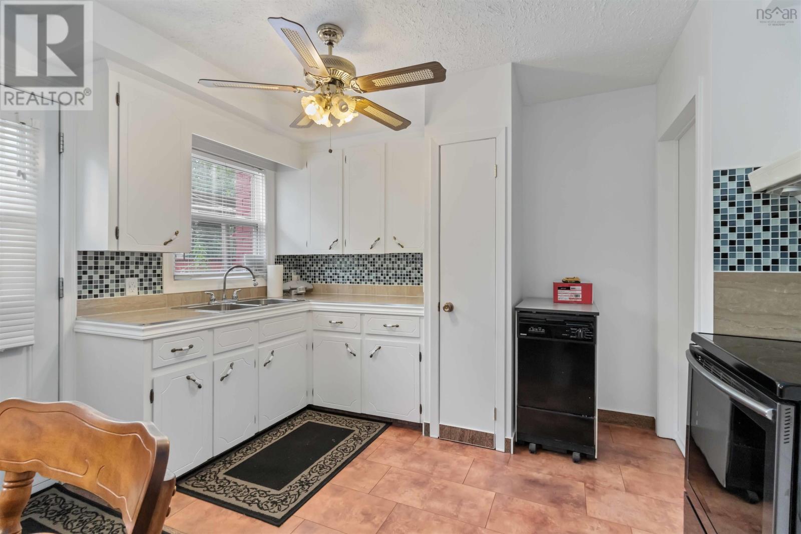 78a Old Sambro Road, Halifax, Nova Scotia  B3R 1R2 - Photo 7 - 202527445