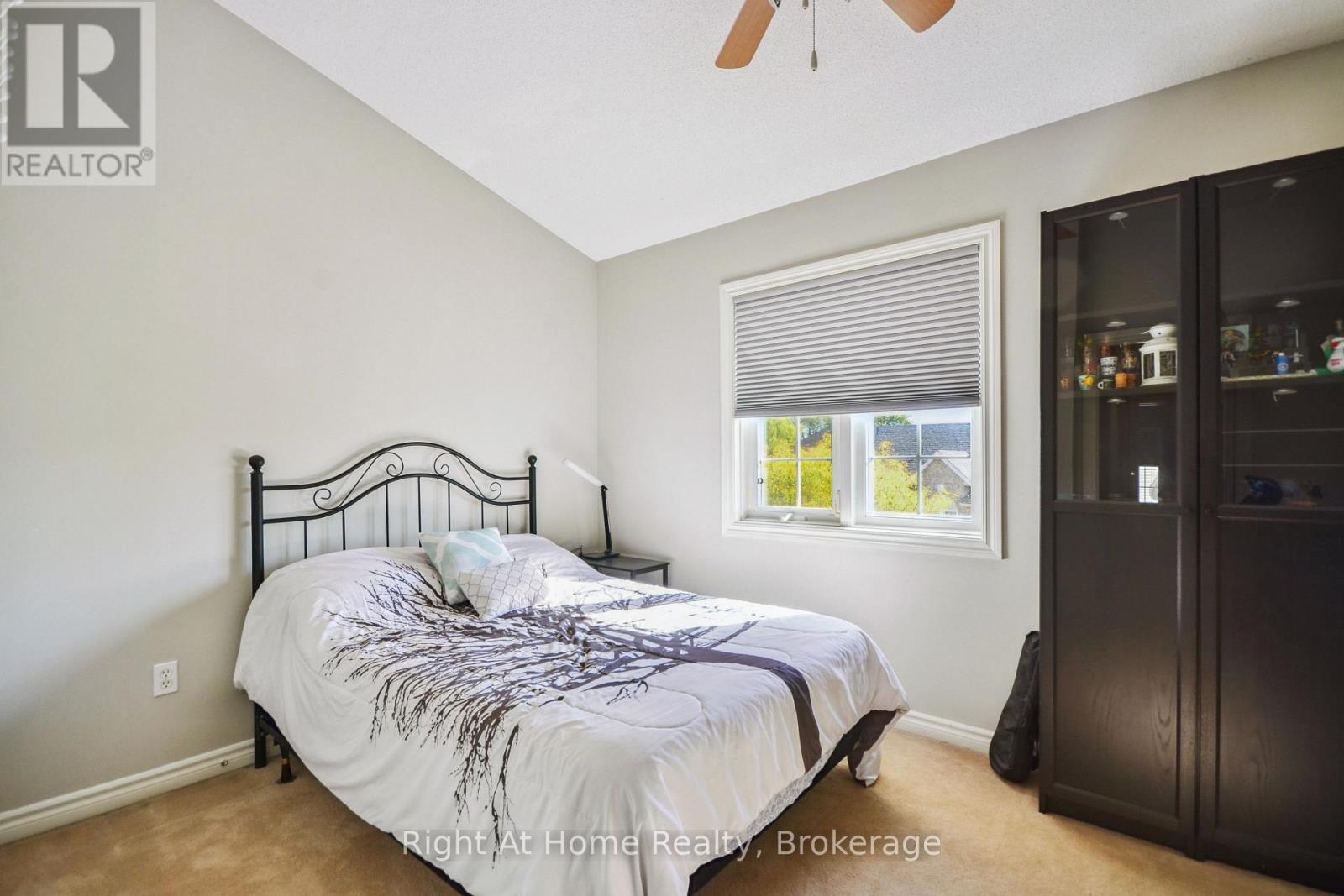 34 - 5080 Fairview Street, Burlington, Ontario L7L 7E9 - Photo 10 - W12468523