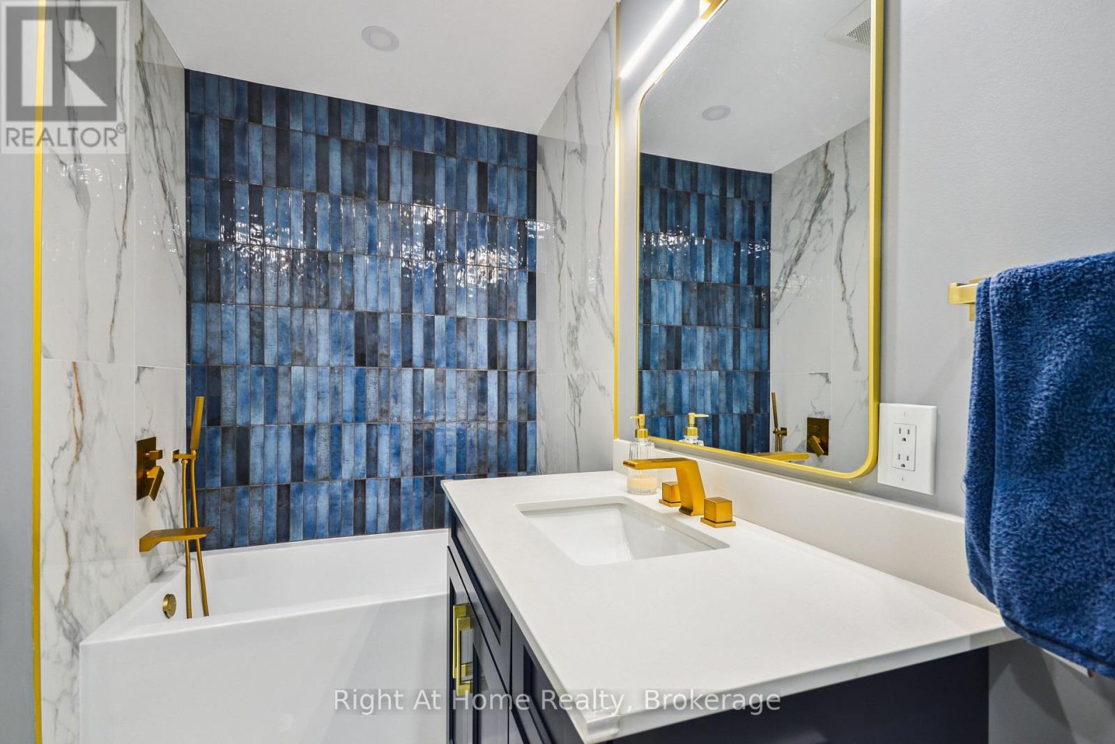 34 - 5080 Fairview Street, Burlington, Ontario L7L 7E9 - Photo 14 - W12468523