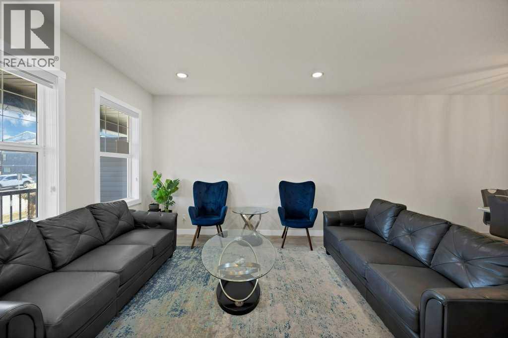 93 Edith Gate Nw, Calgary, Alberta  T3R 1Z3 - Photo 5 - A2269168