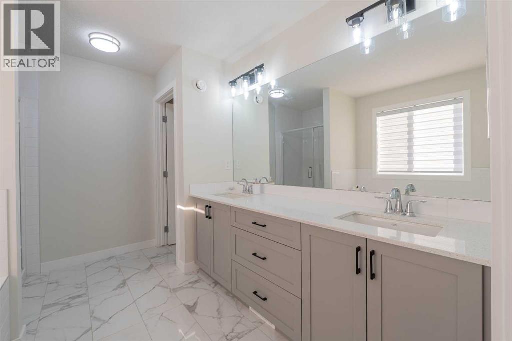 15 Midgrove Drive Sw, Airdrie, Alberta  T4B 5H1 - Photo 23 - A2269302