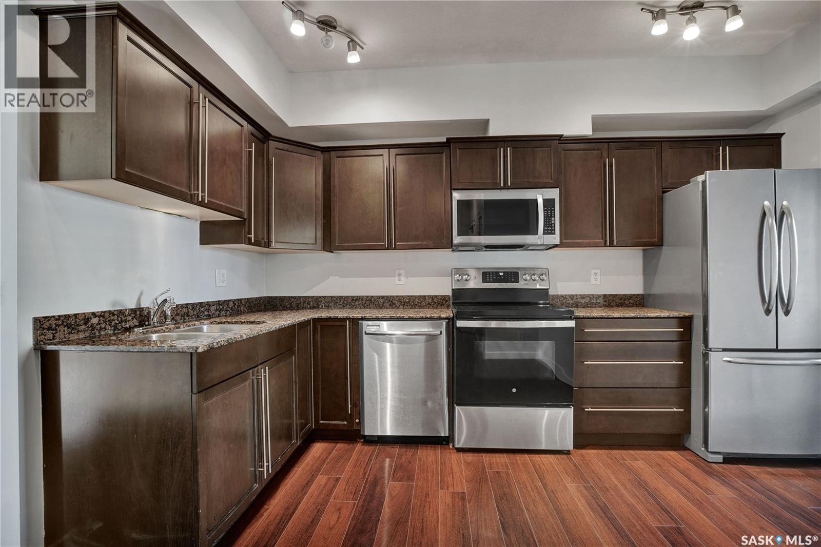 119 110 Hampton Circle, Saskatoon, Saskatchewan  S7R 0C5 - Photo 4 - SK023646