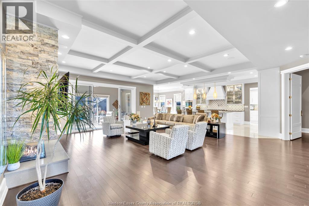 11245 Riverside Drive, Windsor, Ontario  N8P 1A5 - Photo 12 - 25028352