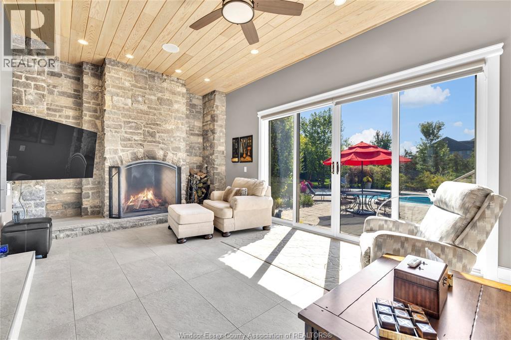 11245 Riverside Drive, Windsor, Ontario  N8P 1A5 - Photo 16 - 25028352