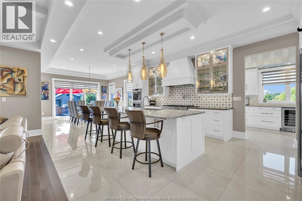 11245 Riverside Drive, Windsor, Ontario  N8P 1A5 - Photo 2 - 25028352