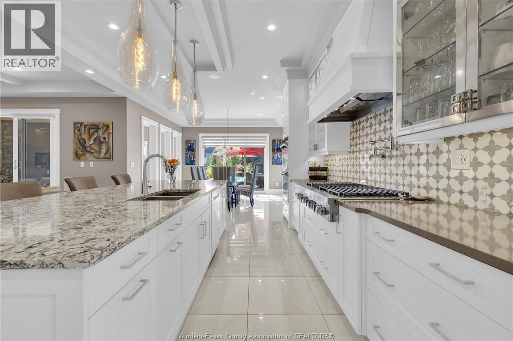 11245 Riverside Drive, Windsor, Ontario  N8P 1A5 - Photo 3 - 25028352