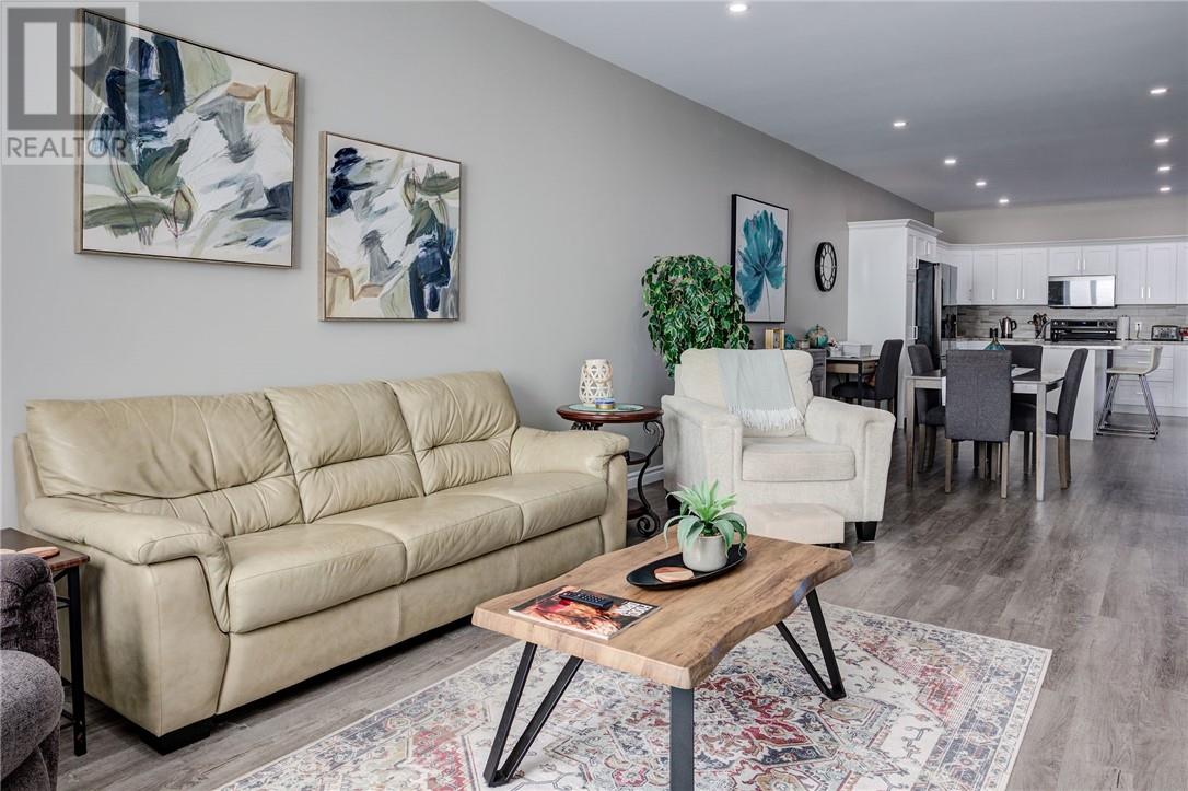 2972 Windstar Avenue, Chelmsford, Ontario  P0M 1L0 - Photo 9 - 2125552