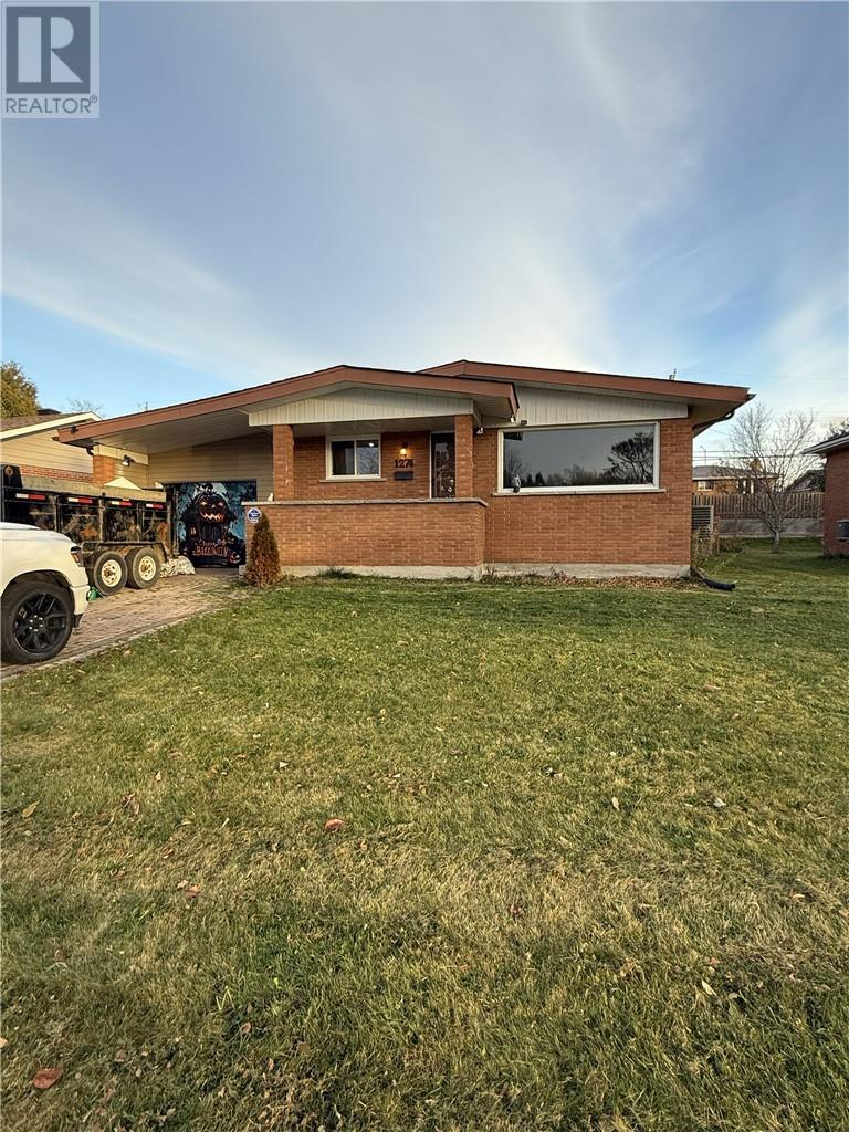 1274 Montrose Avenue, Sudbury, Ontario  P3A 3B8 - Photo 2 - 2125493