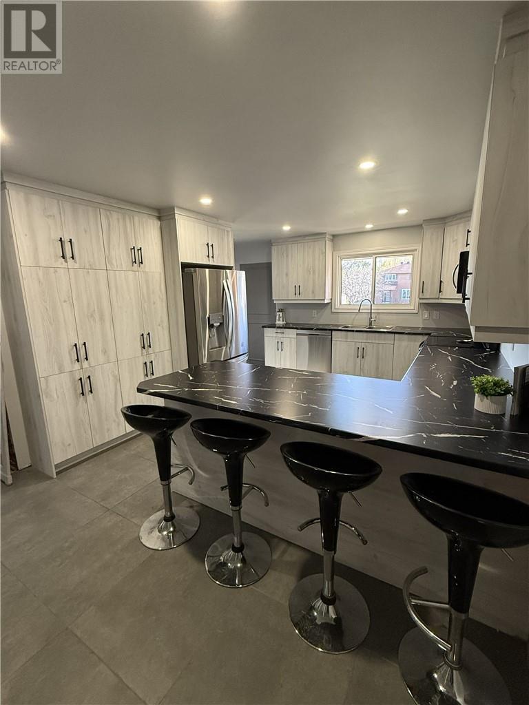 1274 Montrose Avenue, Sudbury, Ontario  P3A 3B8 - Photo 3 - 2125493