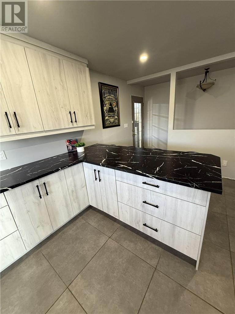 1274 Montrose Avenue, Sudbury, Ontario  P3A 3B8 - Photo 6 - 2125493