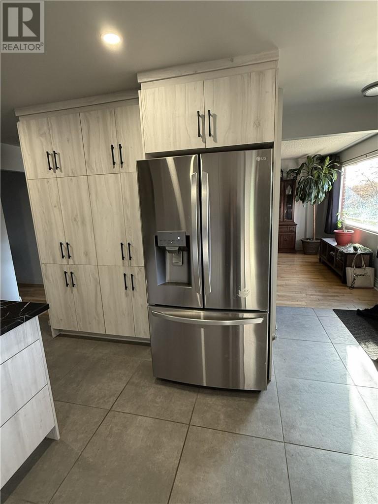 1274 Montrose Avenue, Sudbury, Ontario  P3A 3B8 - Photo 7 - 2125493