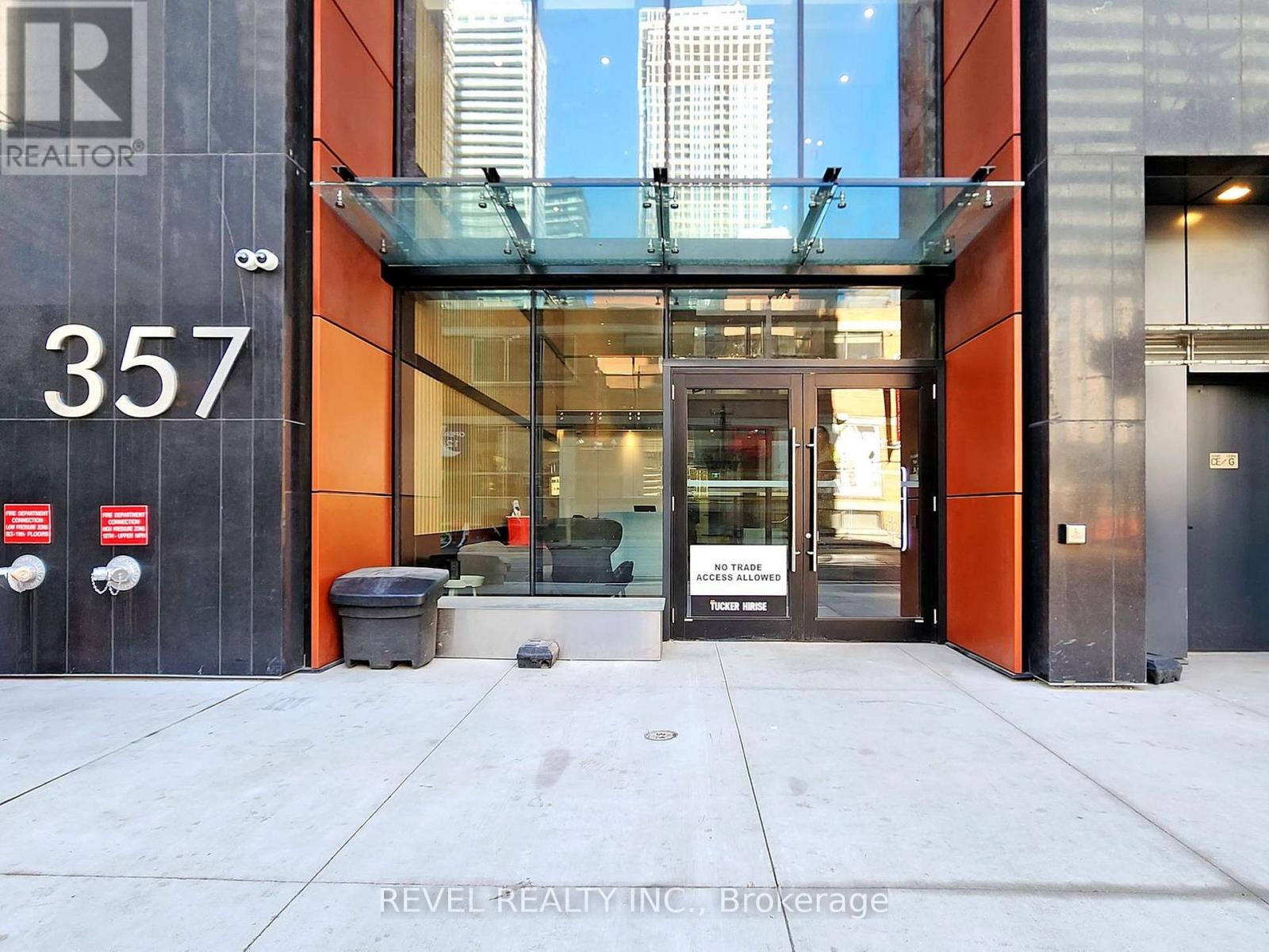 705 - 357 King Street W, Toronto, Ontario M5V 1K1 - Photo 2 - C12522714