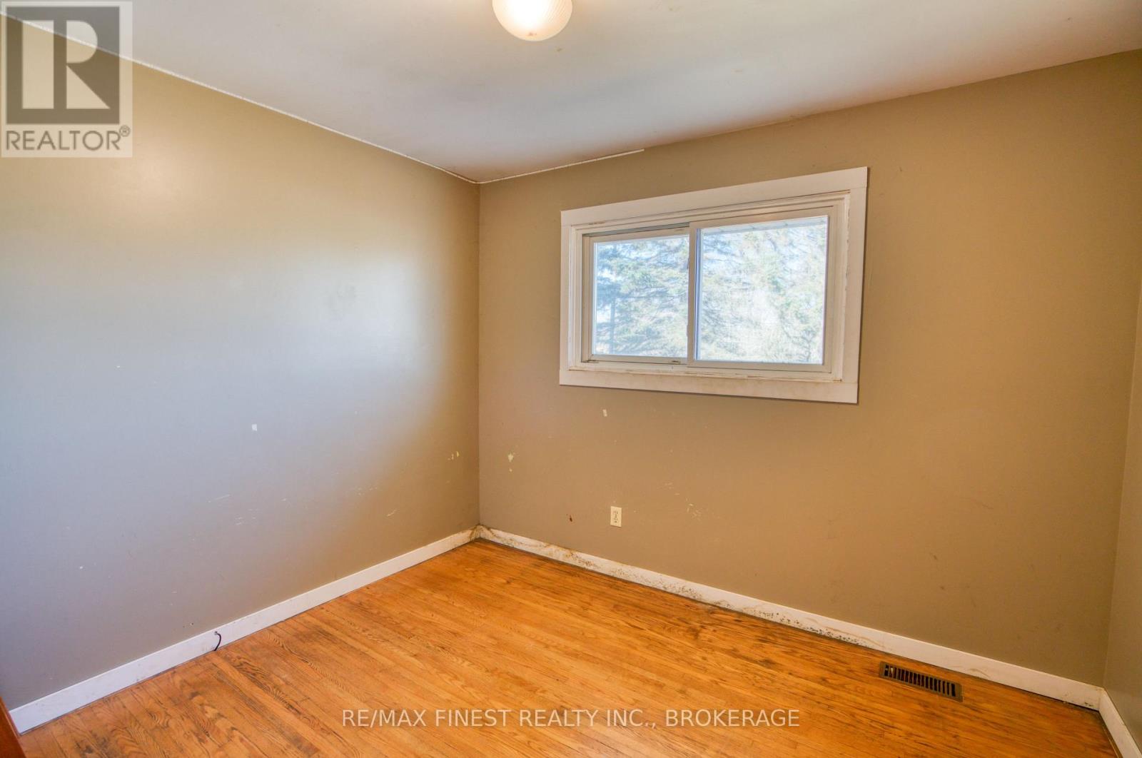 1725 Wagarville Road, Frontenac, Ontario K0H 2K0 - Photo 21 - X12522696