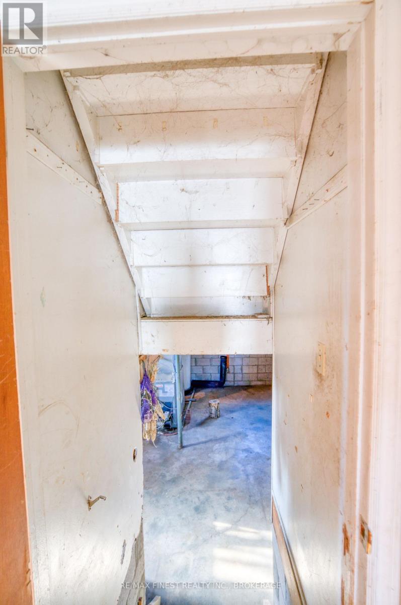 1725 Wagarville Road, Frontenac, Ontario K0H 2K0 - Photo 29 - X12522696