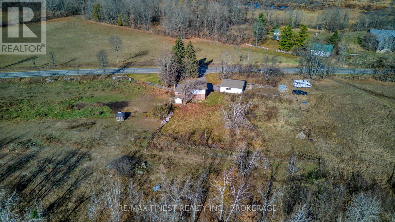 1725 Wagarville Road, Frontenac, Ontario K0H 2K0 - Photo 38 - X12522696
