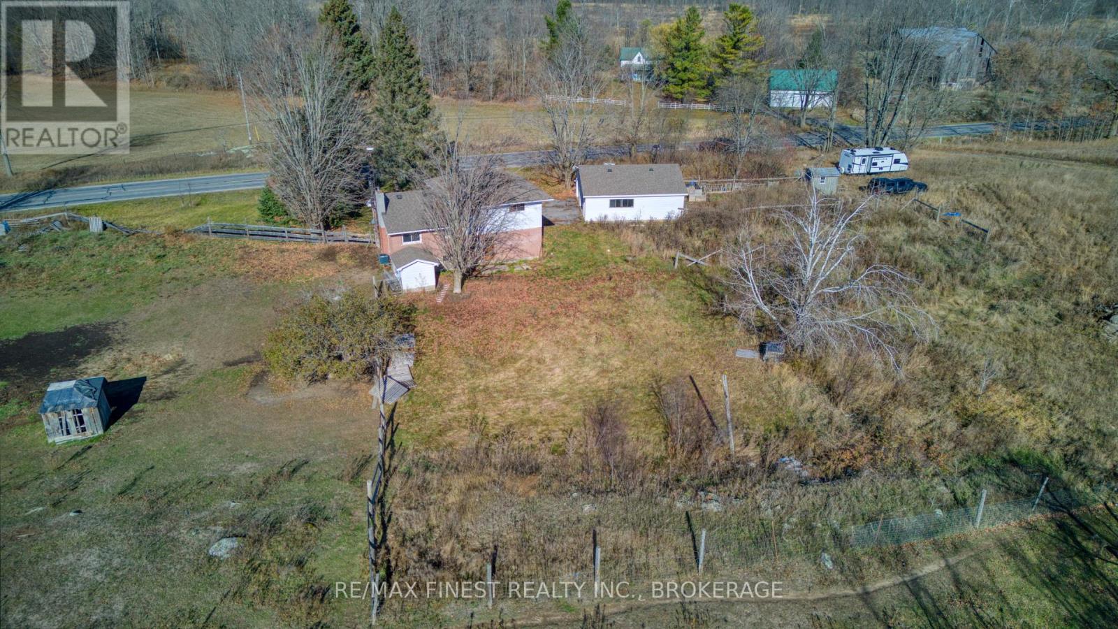 1725 Wagarville Road, Frontenac, Ontario K0H 2K0 - Photo 39 - X12522696