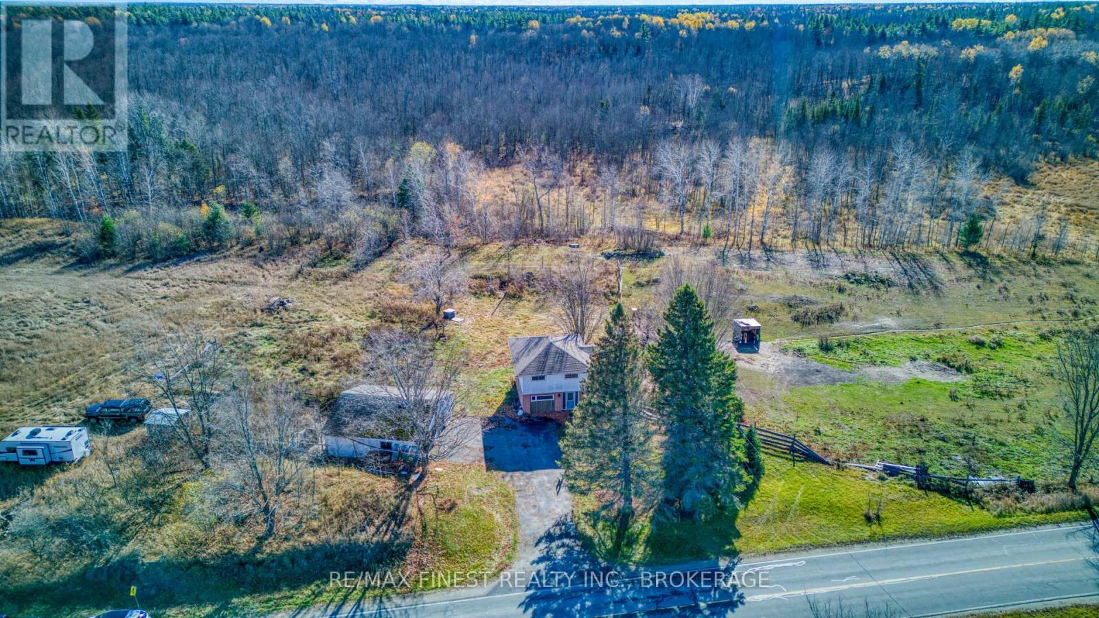 1725 Wagarville Road, Frontenac, Ontario K0H 2K0 - Photo 47 - X12522696