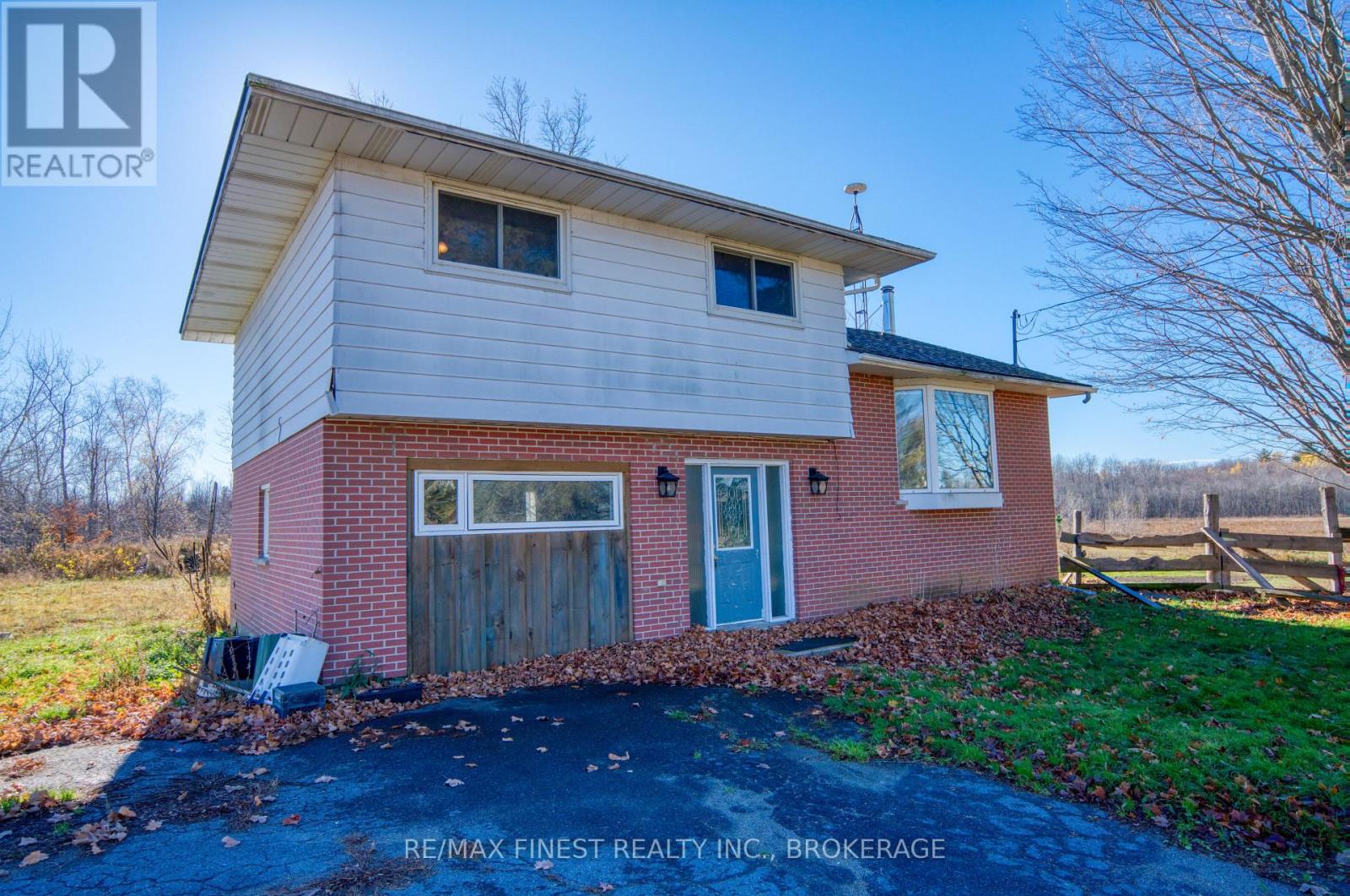 1725 Wagarville Road, Frontenac, Ontario K0H 2K0 - Photo 7 - X12522696