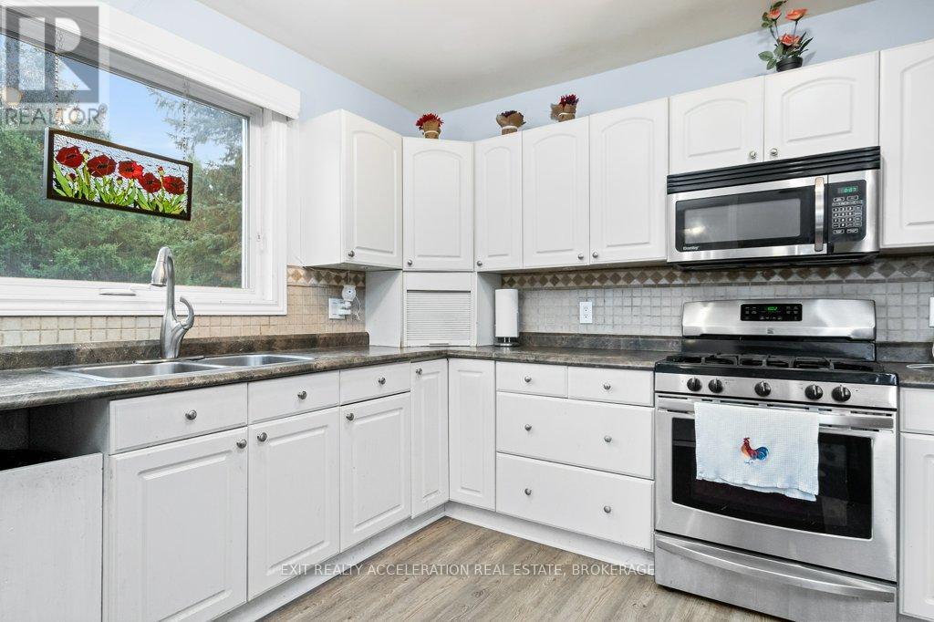 8061 County Rd 2, Greater Napanee, Ontario  K0K 2W0 - Photo 12 - X12522724