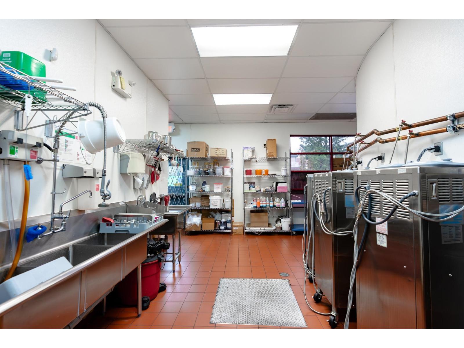 103 15146 100 Avenue, Surrey, British Columbia  V3R 4G6 - Photo 10 - C8073686