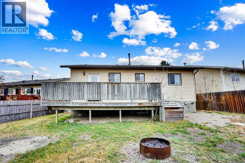 63 Knight Place, Crossfield, Alberta  t0m 0s0 - Photo 5 - A2257238