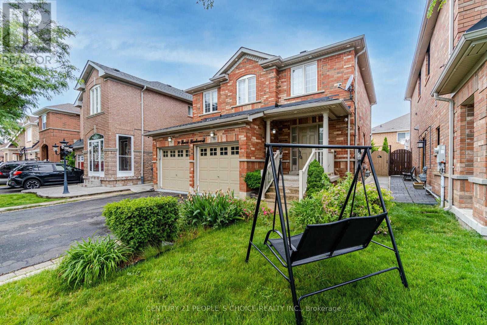 70 Buick Boulevard, Brampton, Ontario L7A 3X7 - Photo 3 - W12518428