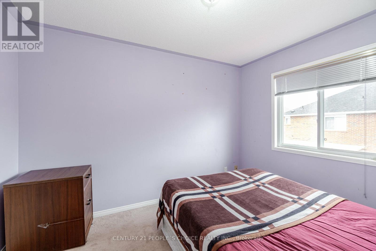 70 Buick Boulevard, Brampton, Ontario L7A 3X7 - Photo 30 - W12518428